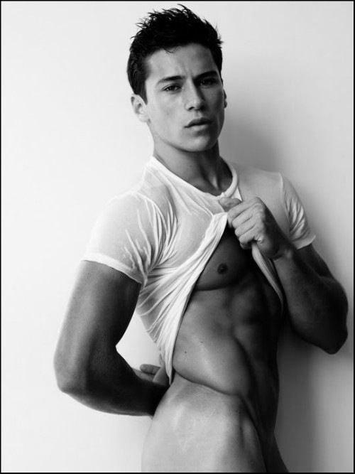 Renato Ferreira nude